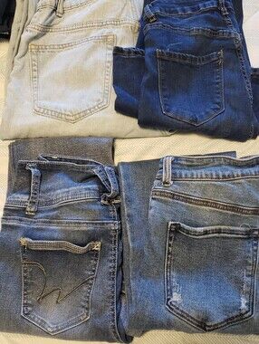 Women’s Blue Denim Jeans Bundle